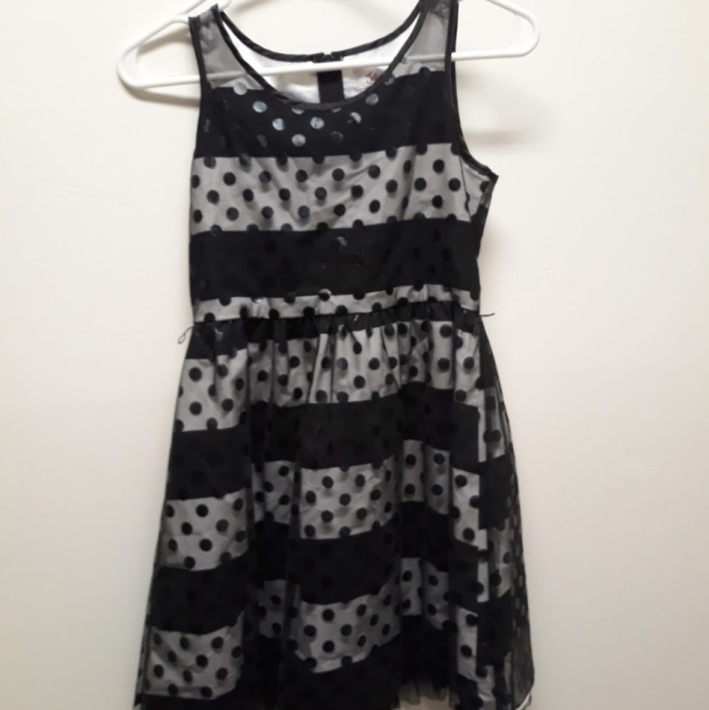 Justice polka dot dress. Missing belt